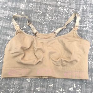 Cake size medium nursing bra